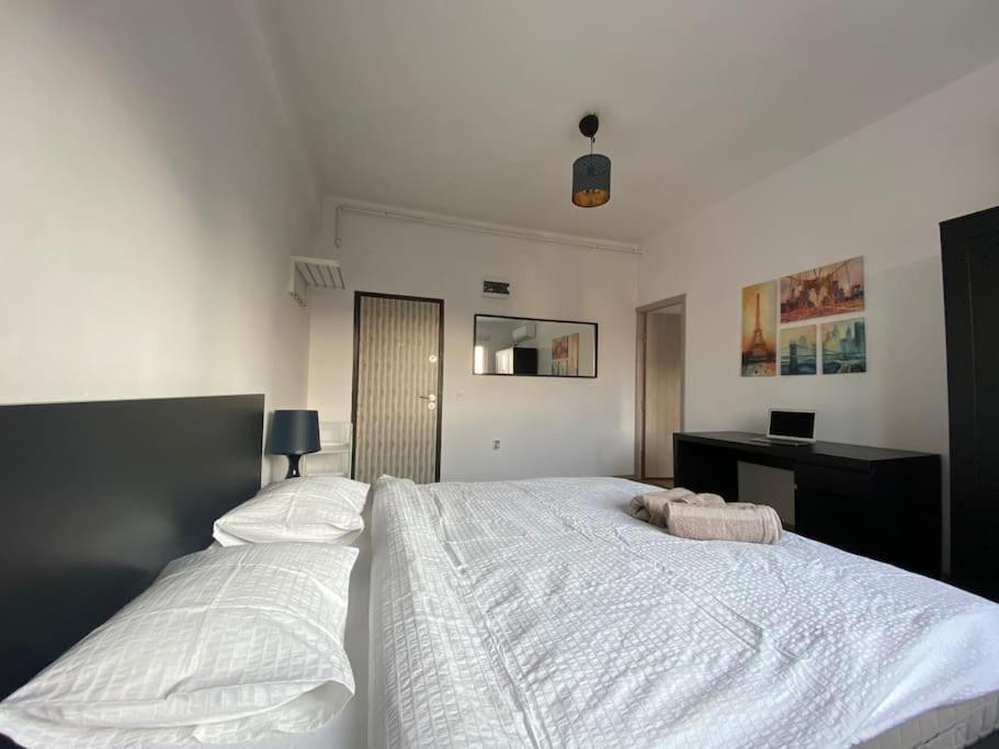 Gorgeous Apartment Near Old Town ブカレスト エクステリア 写真