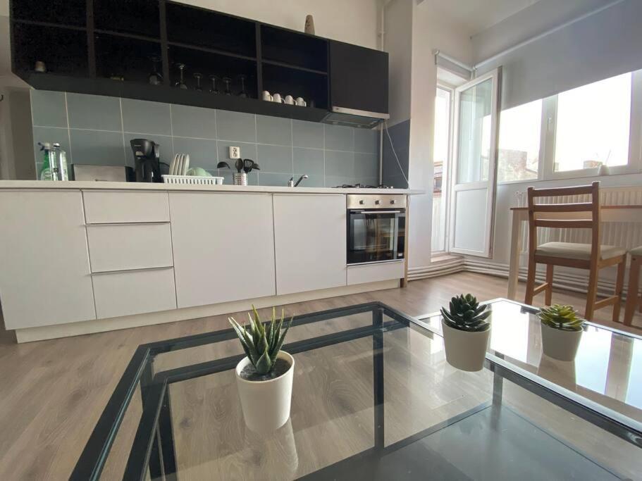 Gorgeous Apartment Near Old Town ブカレスト エクステリア 写真