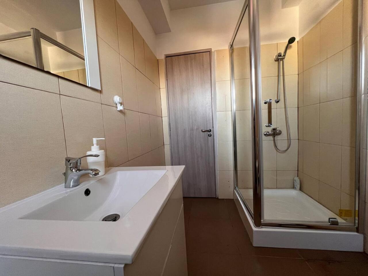 Gorgeous Apartment Near Old Town ブカレスト エクステリア 写真